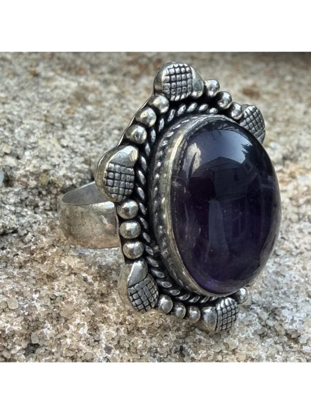 Boho Amethyst Cabochon Statement Ring 8 Silver Tone Beaded Lattice Shield Gothic